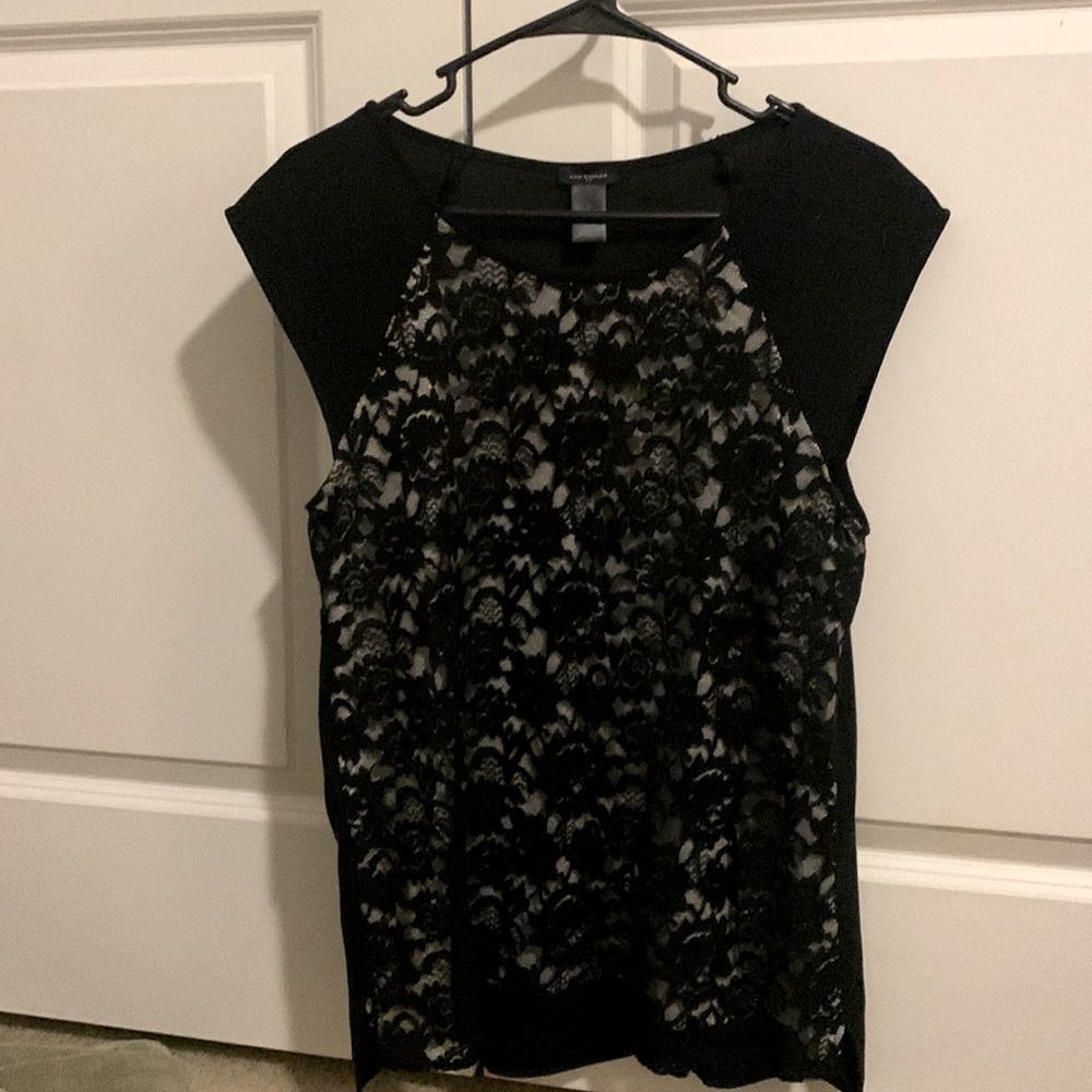 Ann Taylor black and white lace blouse